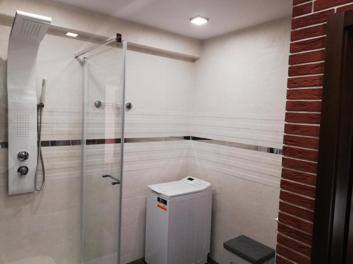 Apartament 80M2 Z 70M2 Tarasem -W Pelni Wyposazony - Wyjatkowe Centrum Miasta Wloclawek Exterior photo